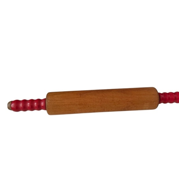 Rolling Pin Red Wooden Spindle Handle Farmhouse
kitchen Vintage 1940’s 17 inch - Picture 4 of 5